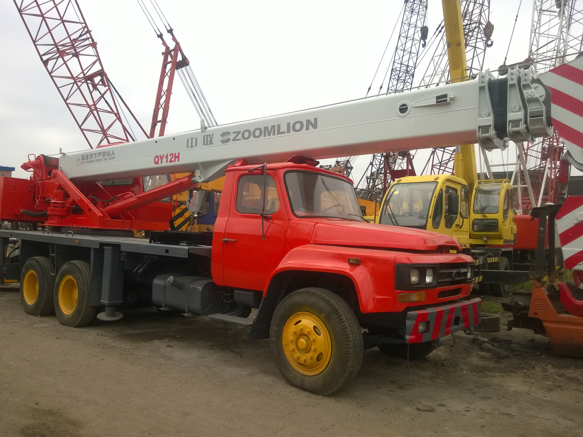 急售二手20噸吊車，性能優越，價格實惠